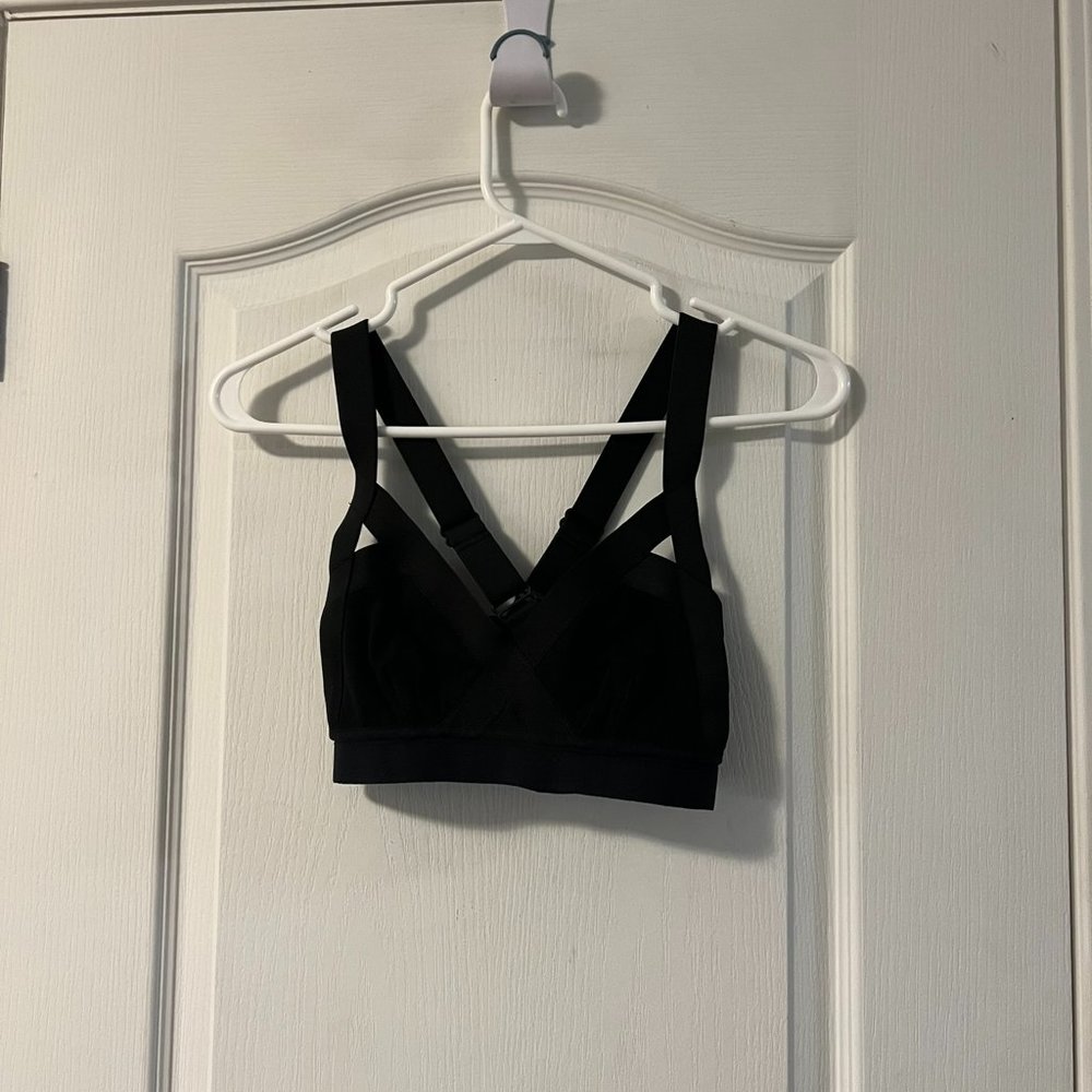 Aritizia Community Black strappy bralette sports bra